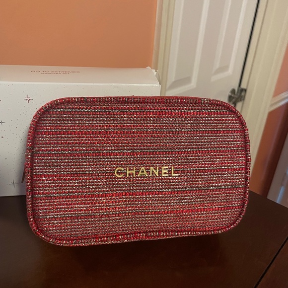 Chanel Cosmetic Bag - Picture 1 of 9